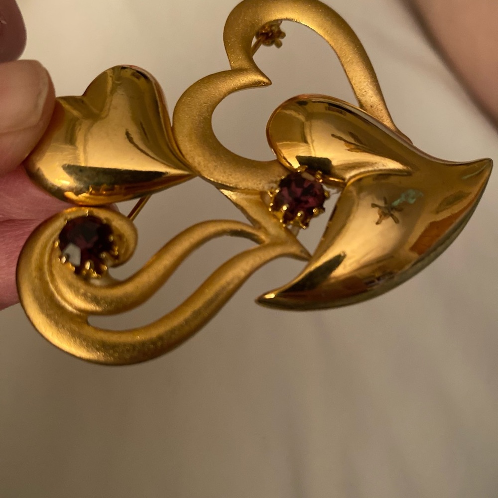 078) *Vintage* Casual Corner Signed Brooch